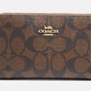 Coach Medium ID Wallet in Signature Canvas